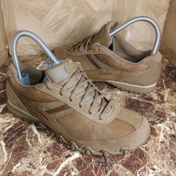 Skechers women's relaxed fit biker memory foam shoes sneaker size 7 - Picture 1 of 10